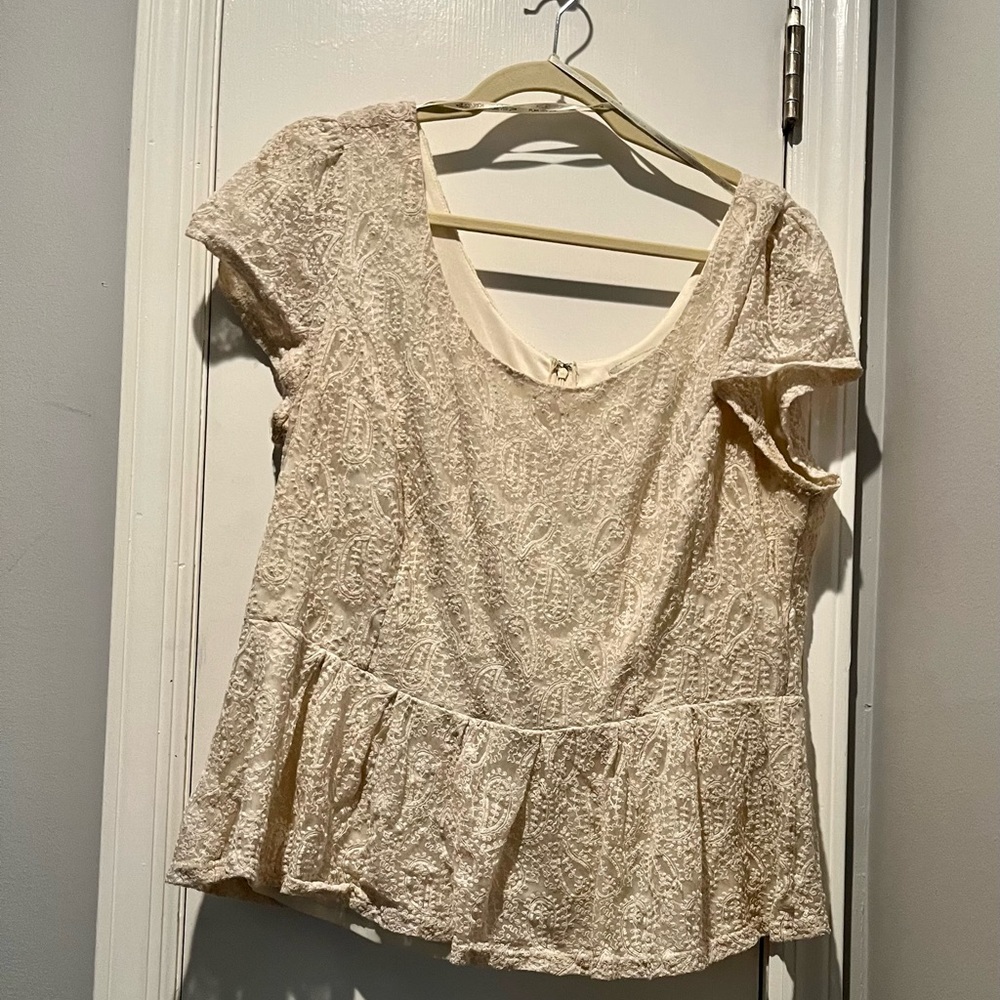 Forever 21 + Plus Lace Ivory Peplum Top 2X